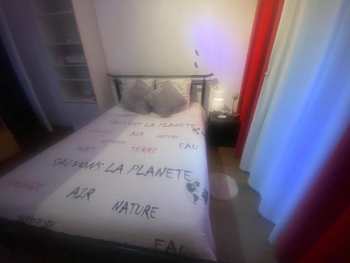 salle calme Libourne Esterno foto